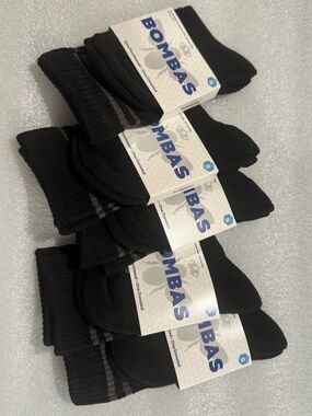 Bombas Unisex Black Crew Socks - 5 Pairs  Lot Size Small